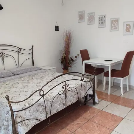 Da Vinci Affittacamere Borgo Taranto Exterior foto