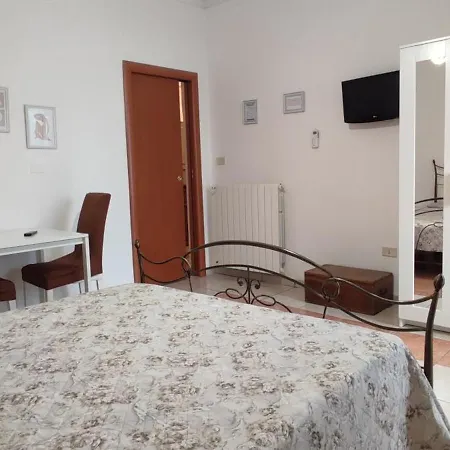 Da Vinci Affittacamere Borgo Taranto Exterior foto